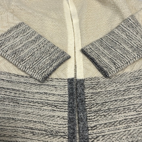 Lucky Brand Cardigan - Picture 4 of 4